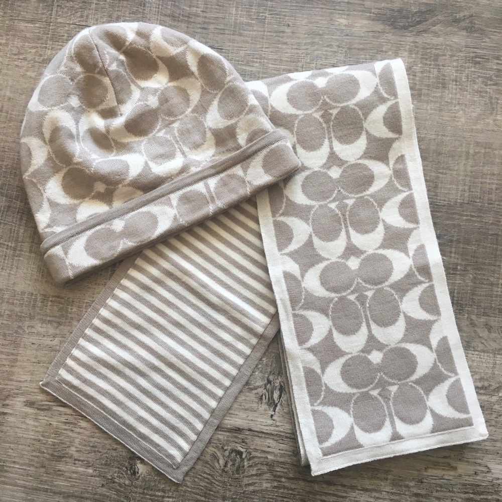 Coach Scarf and Hat Reversible Merino Wool